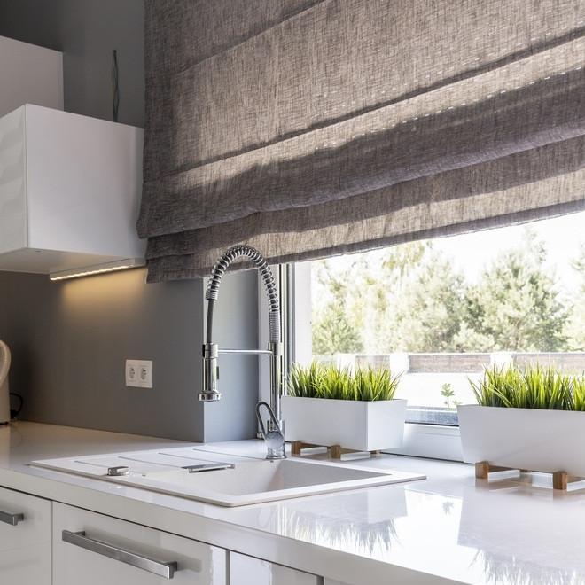 How to accessorise with a roman blind