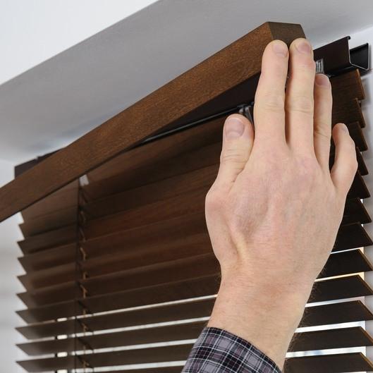 How to repair venetian and roller blinds mechanisms